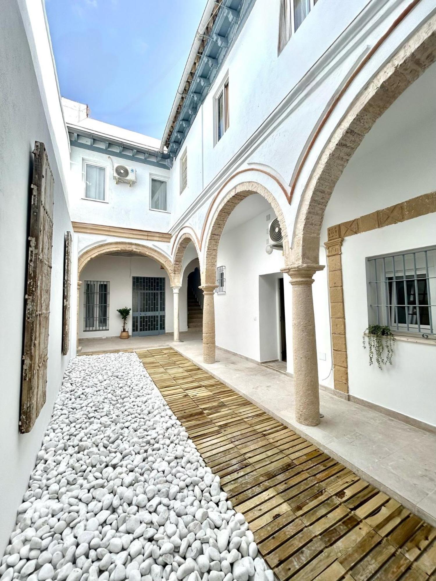 Gatu Casa Solera, Un Lugar Unico, "Preferente Para Mayores De 25 Anos Y Familias " El Puerto de Santa Maria Exterior photo