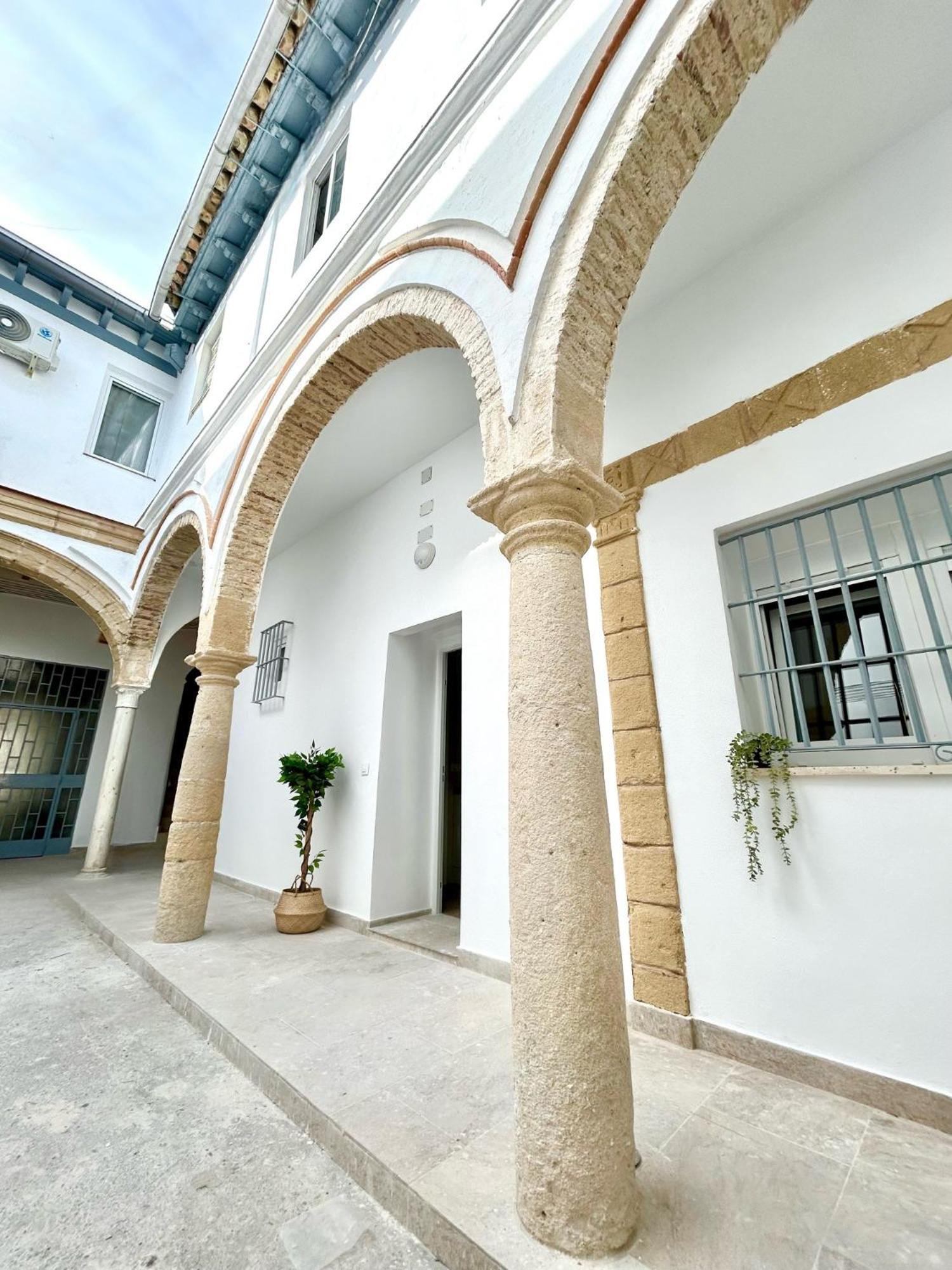 Gatu Casa Solera, Un Lugar Unico, "Preferente Para Mayores De 25 Anos Y Familias " El Puerto de Santa Maria Exterior photo